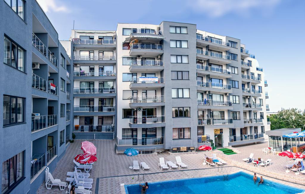 Ivtour Apartments In Yalta Complex โกลเดน แซนส์ ภายนอก รูปภาพ