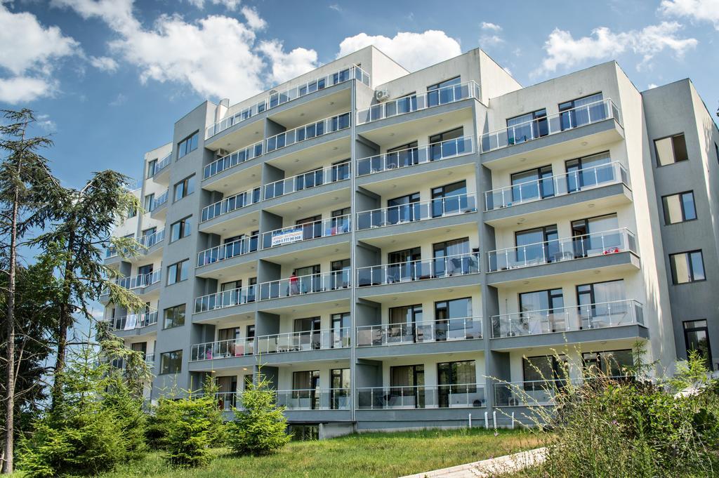 Ivtour Apartments In Yalta Complex โกลเดน แซนส์ ภายนอก รูปภาพ