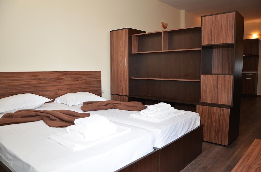 Ivtour Apartments In Yalta Complex โกลเดน แซนส์ ห้อง รูปภาพ