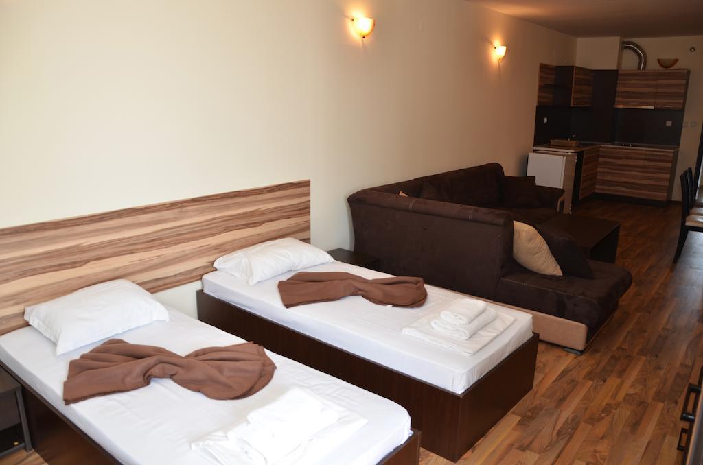 Ivtour Apartments In Yalta Complex โกลเดน แซนส์ ห้อง รูปภาพ