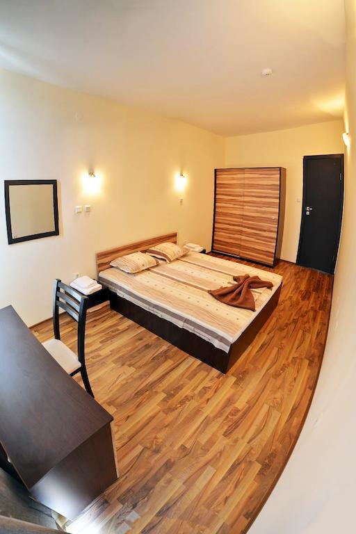 Ivtour Apartments In Yalta Complex โกลเดน แซนส์ ห้อง รูปภาพ