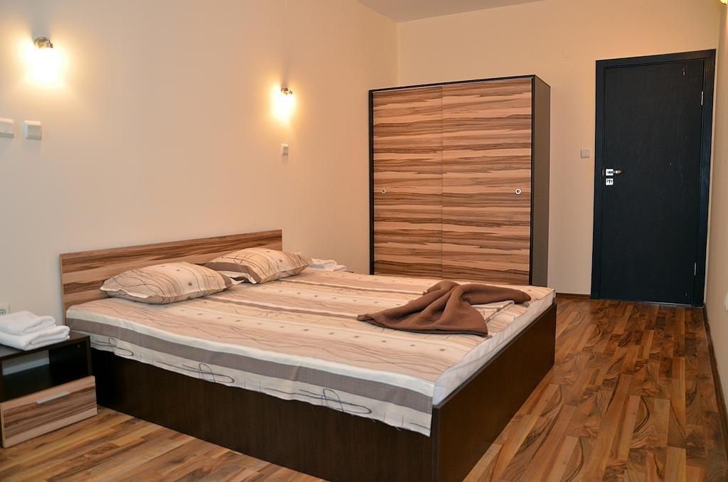 Ivtour Apartments In Yalta Complex โกลเดน แซนส์ ห้อง รูปภาพ